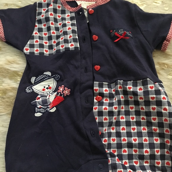 Celebrity Kids hearts baby girl one piece! - Picture 2 of 3